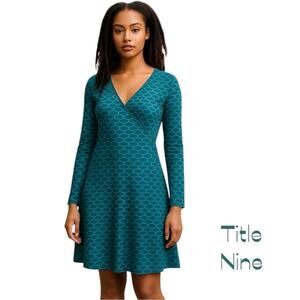 Title Nine Women’s Teal Paneled GorpCore Athletic Active Dress NWOT Size S
